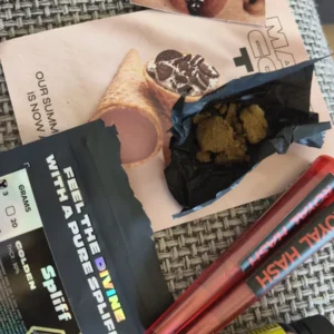 Opinião de cliente com fotografia – SPLIFF
